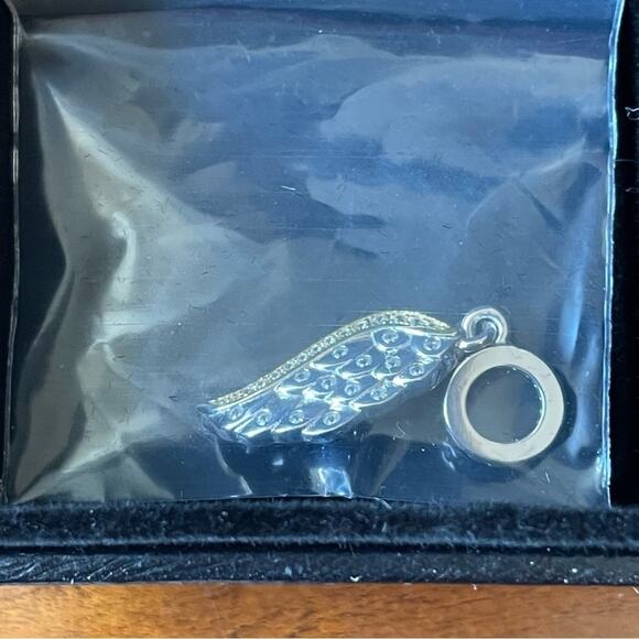 Nina Queen Loving Angel Wing CZ Sterling Silver Charm - Picture 5 of 7